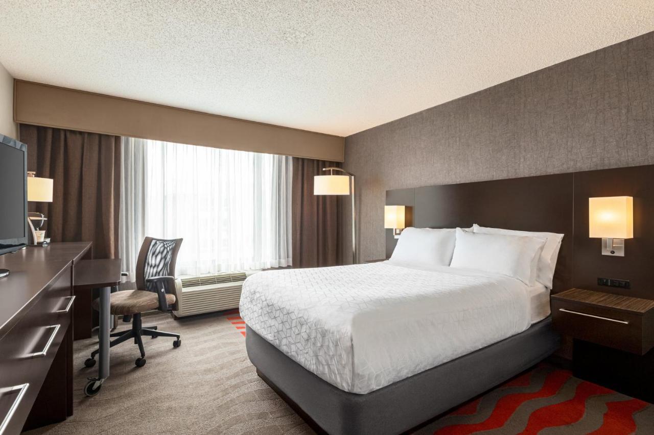 Holiday Inn Boston - Cambridge Area By Ihg Somerville Exterior photo