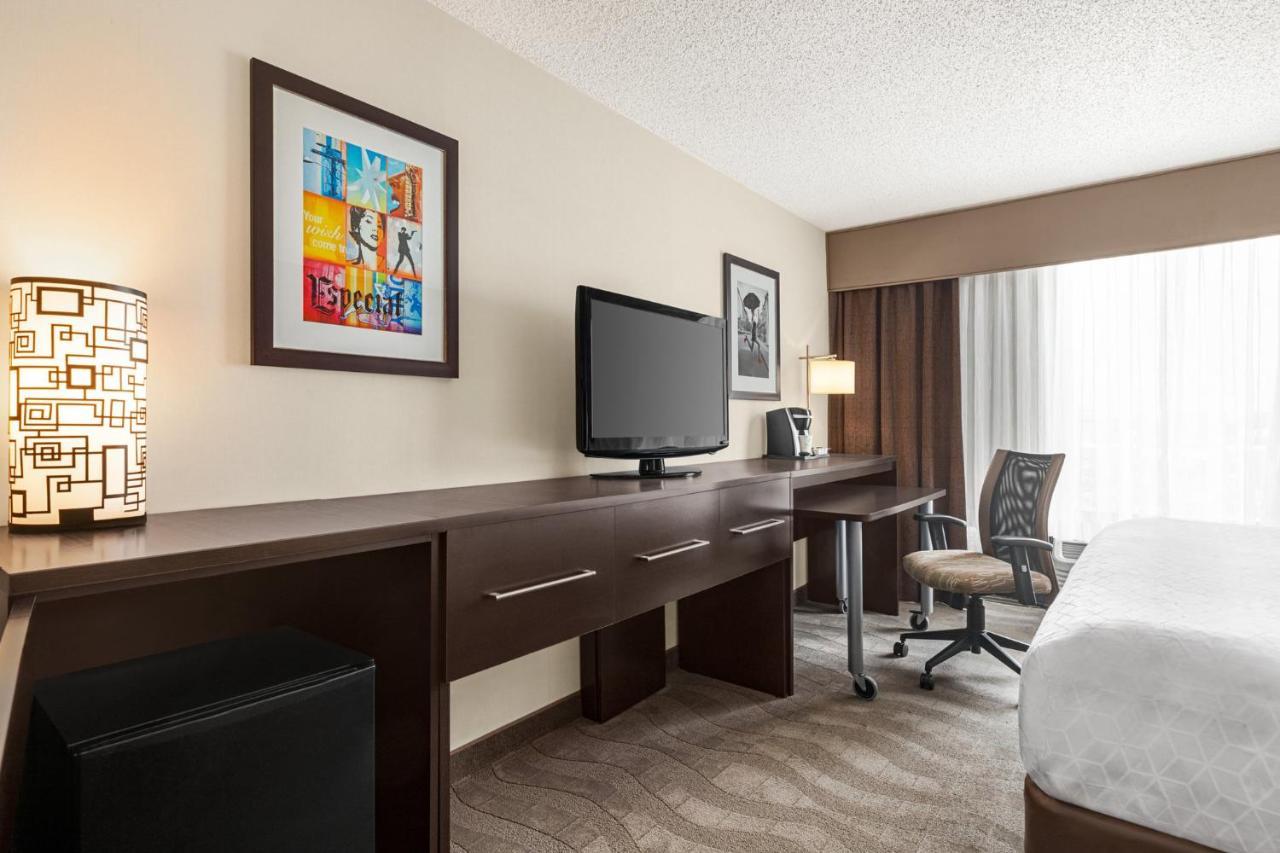 Holiday Inn Boston - Cambridge Area By Ihg Somerville Exterior photo