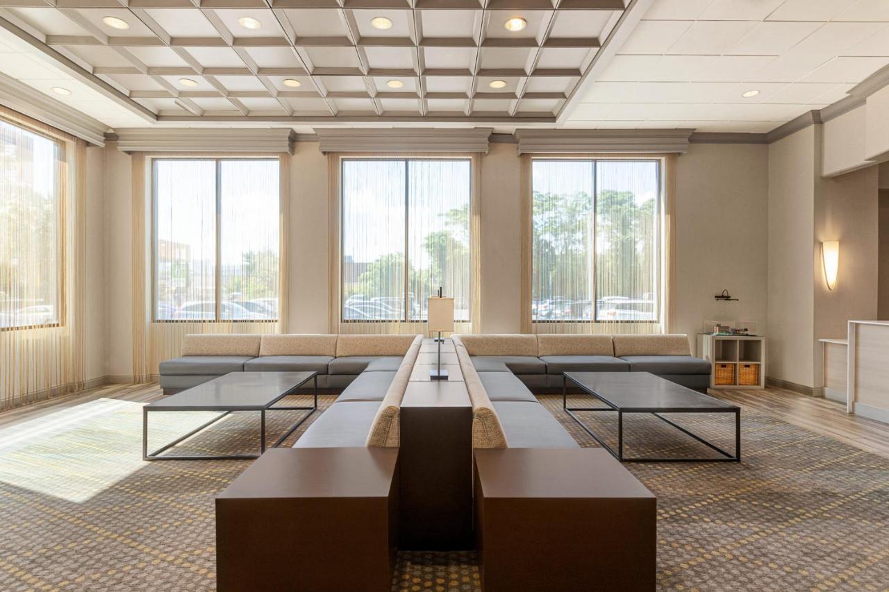 Holiday Inn Boston - Cambridge Area By Ihg Somerville Exterior photo