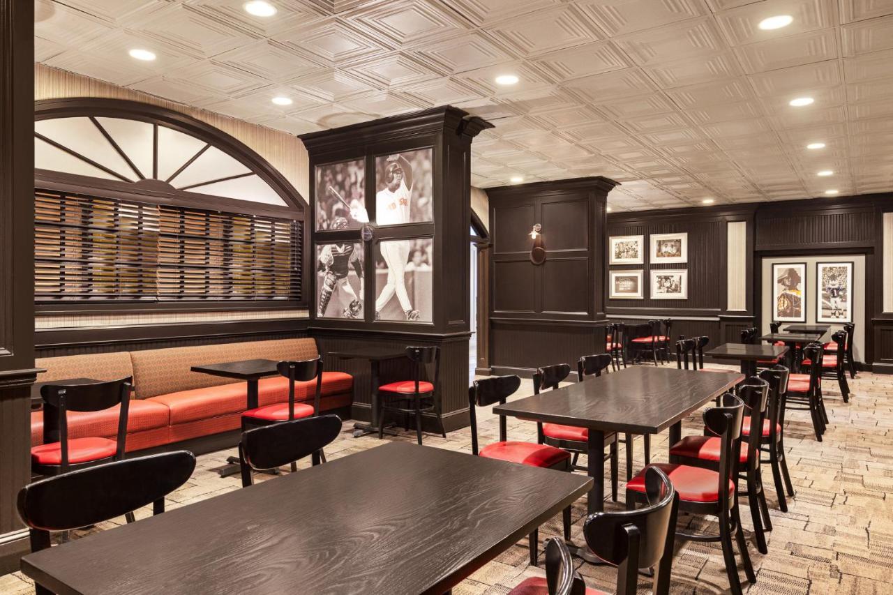 Holiday Inn Boston - Cambridge Area By Ihg Somerville Exterior photo