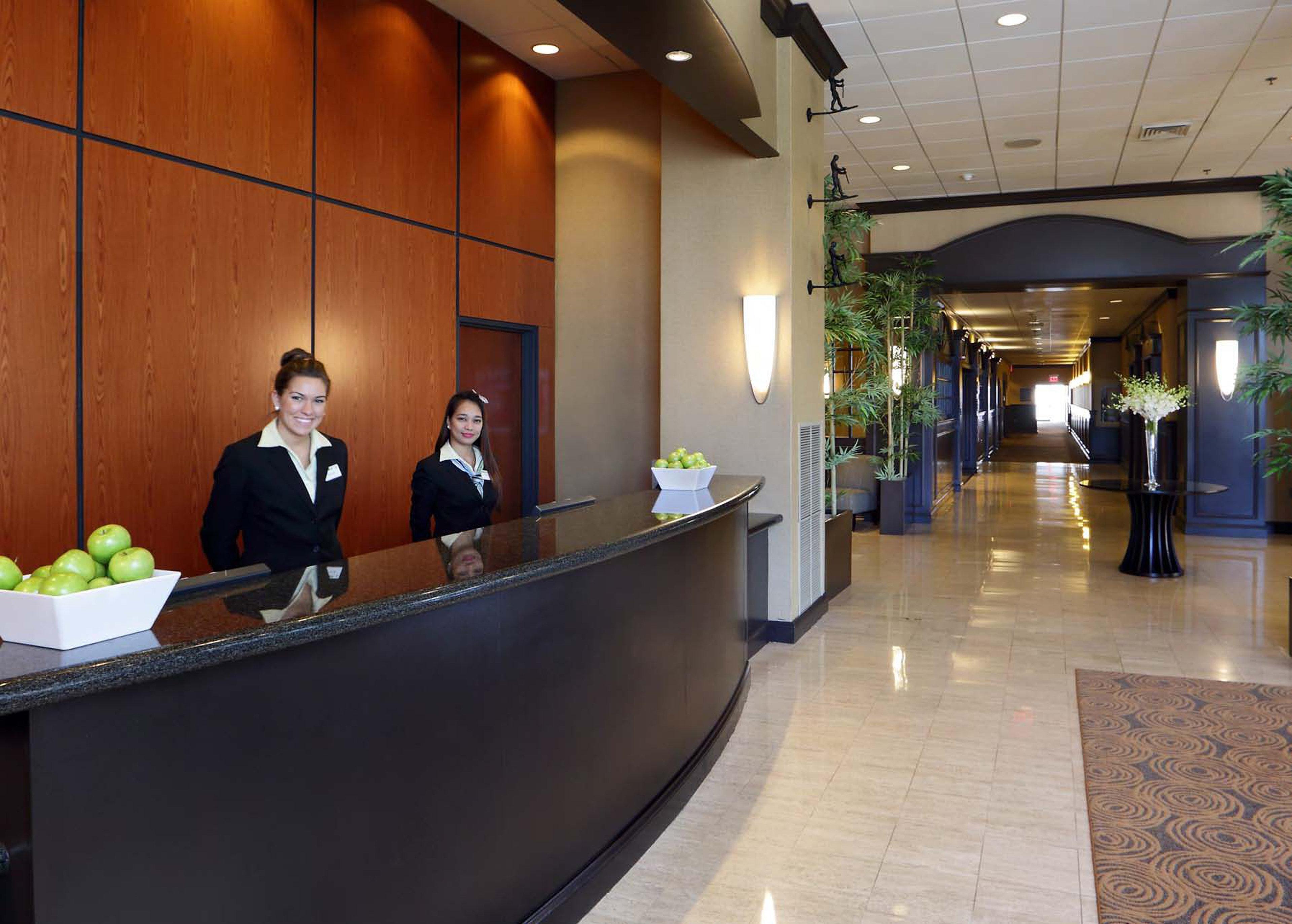 Holiday Inn Boston - Cambridge Area By Ihg Somerville Exterior photo