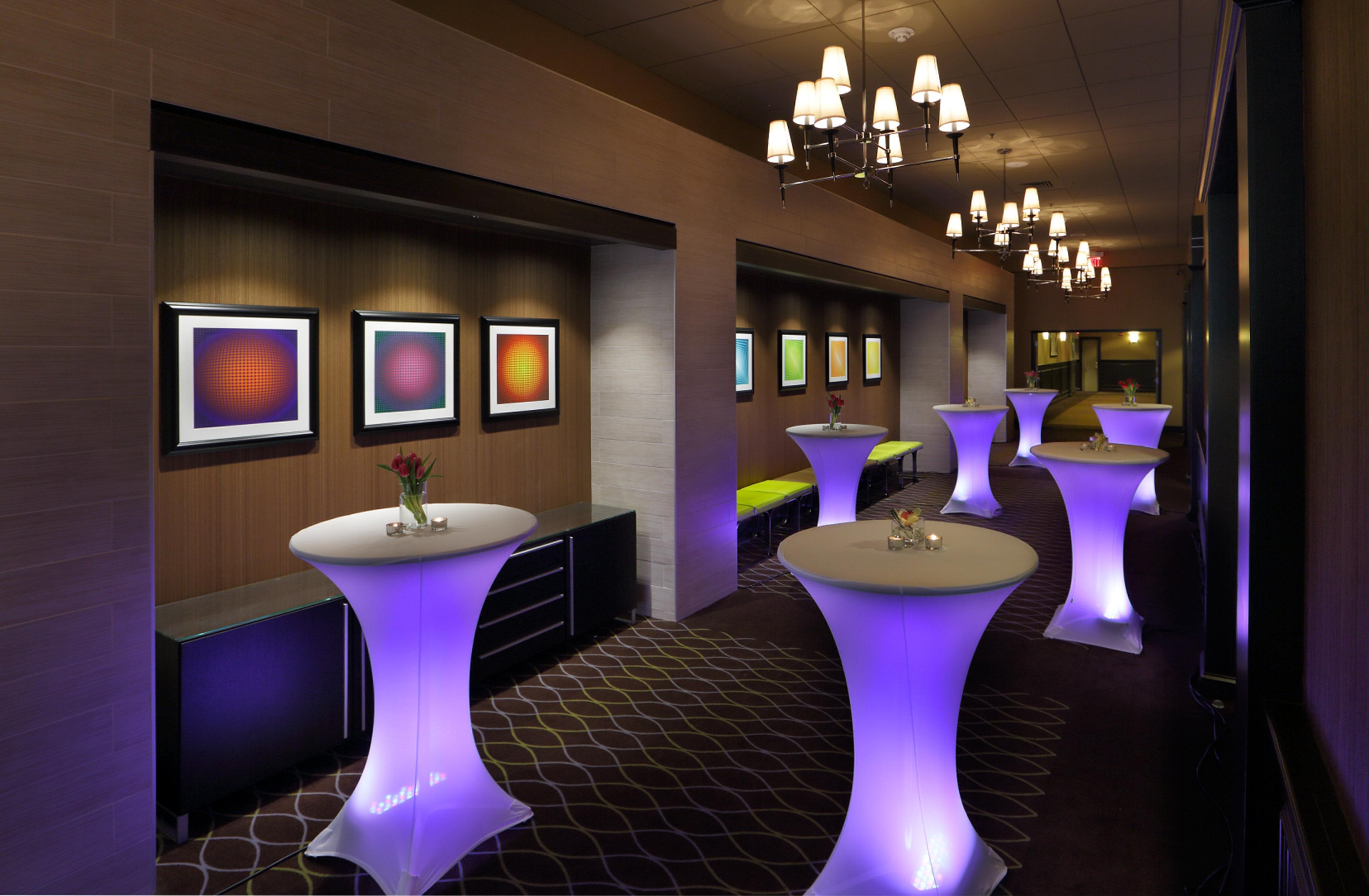 Holiday Inn Boston - Cambridge Area By Ihg Somerville Exterior photo