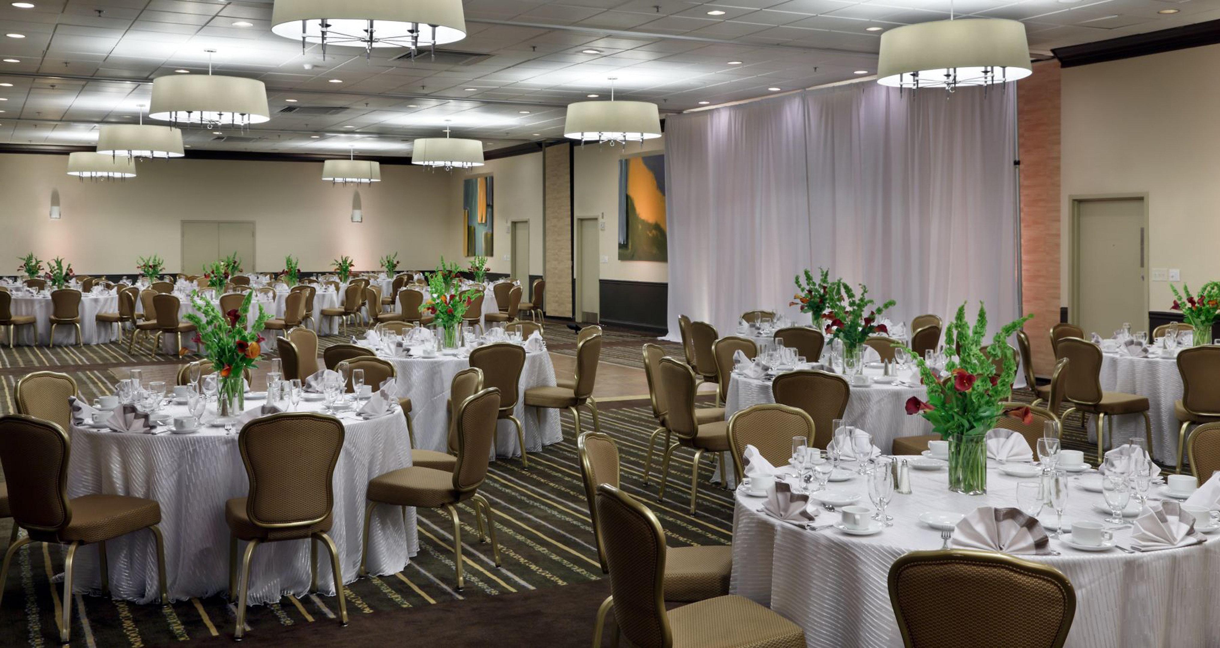 Holiday Inn Boston - Cambridge Area By Ihg Somerville Exterior photo